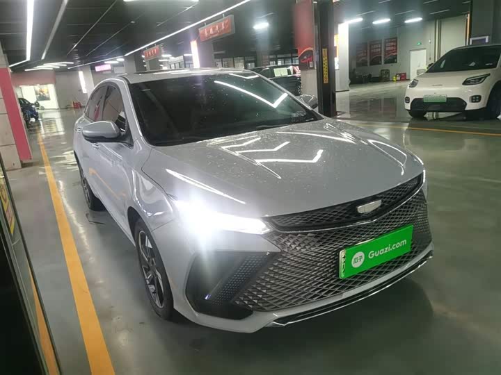 Фото 4 - Geely Emgrand L Hi·P Hybrid