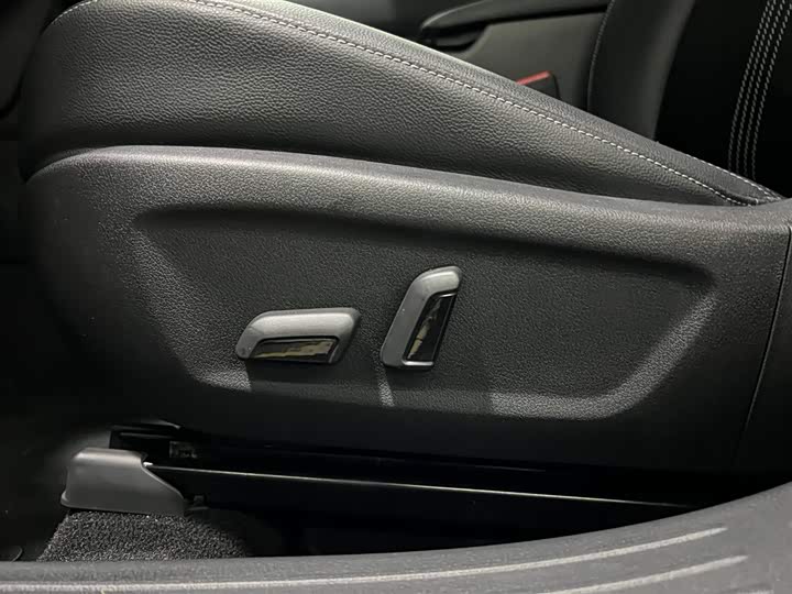 Фото 9 - Mazda CX-50