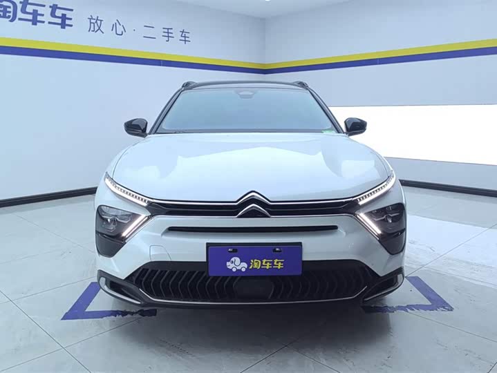 Фото 2 - Citroen C5 X