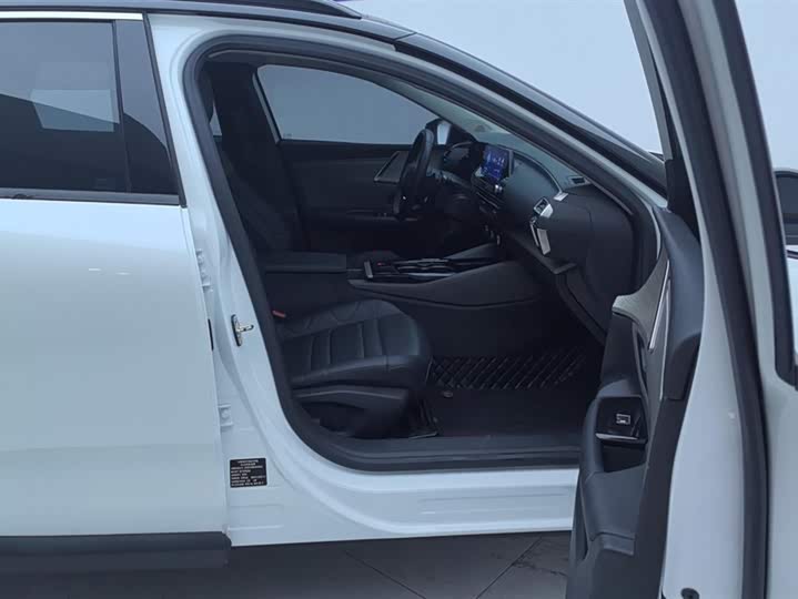 Фото 8 - Citroen C5 X