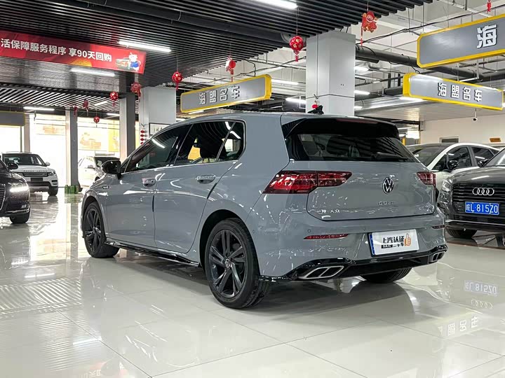 Фото 9 - Volkswagen Golf