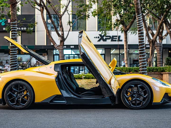 Фото 2 - Maserati MC20