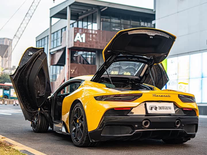 Фото 4 - Maserati MC20