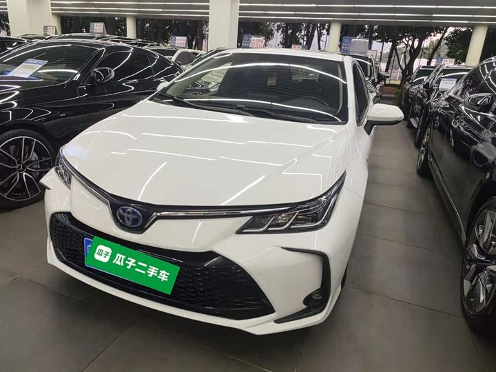 Фото 1 - Toyota Corolla