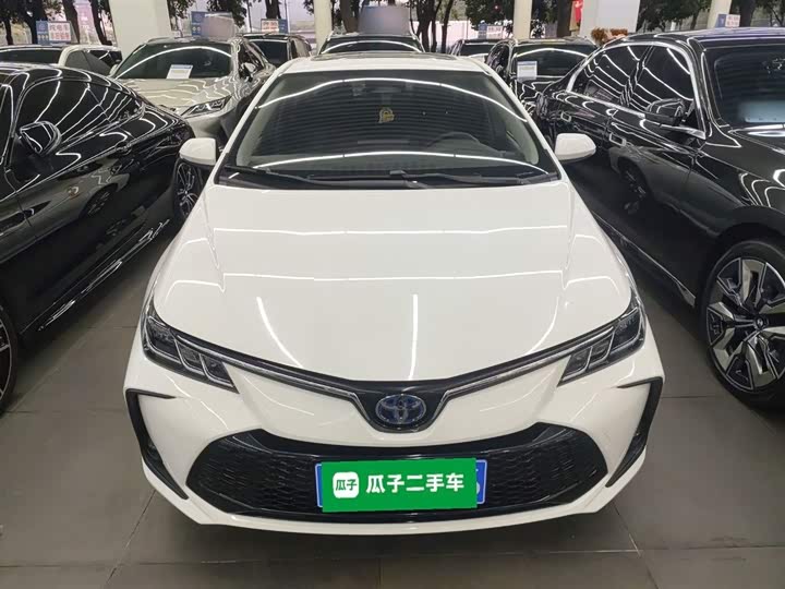 Фото 3 - Toyota Corolla