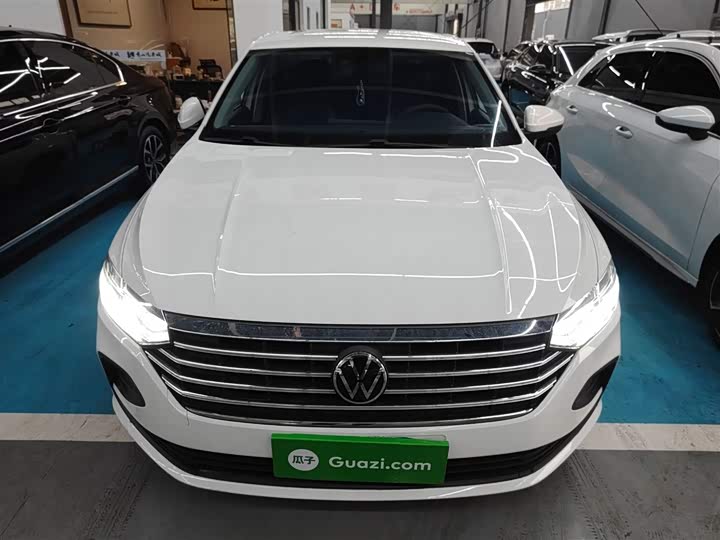 Фото 3 - Volkswagen Lavida