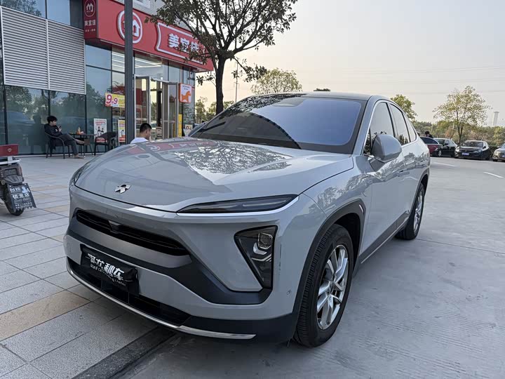 Фото 1 - Nio EC6