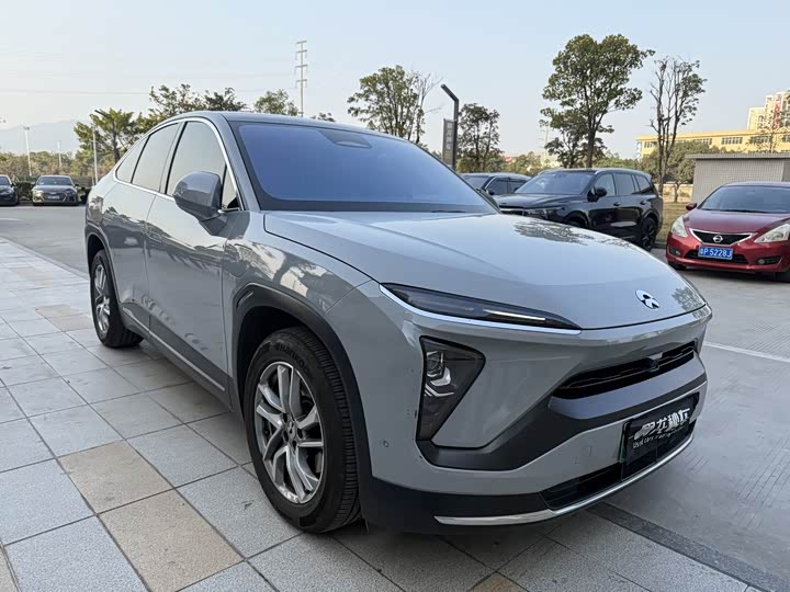 Фото 3 - Nio EC6
