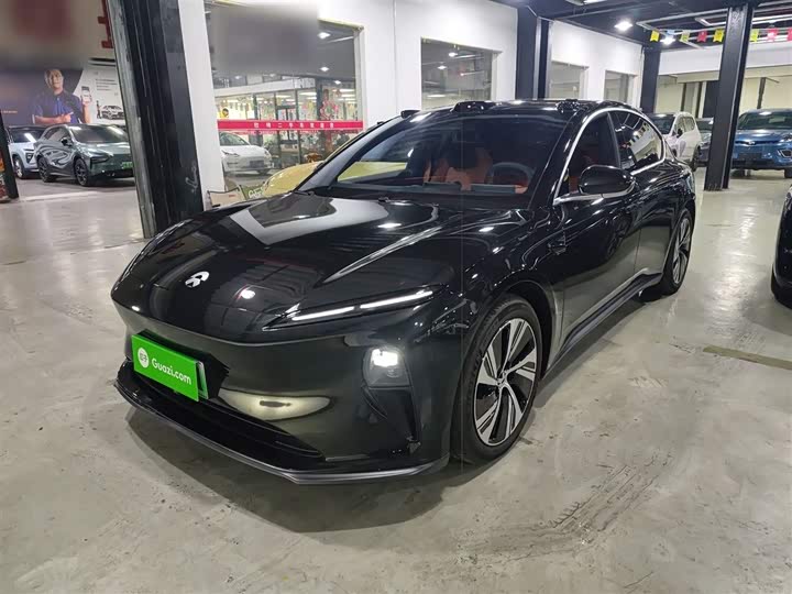 Фото 1 - Nio ET5