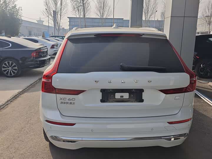 Фото 8 - Volvo XC60 Hybrid
