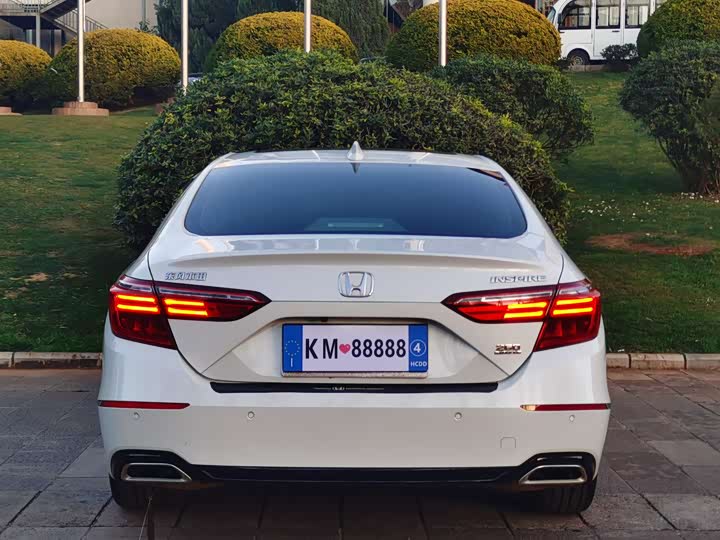 Фото 9 - Honda Inspire