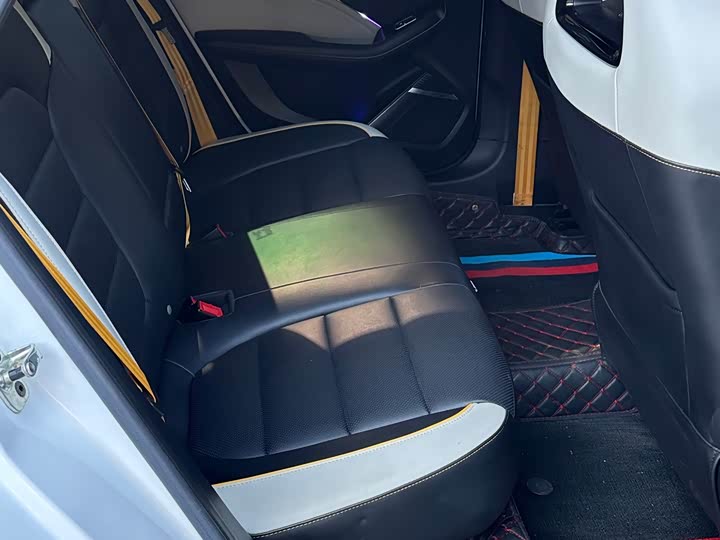 Фото 8 - MG Motor 6