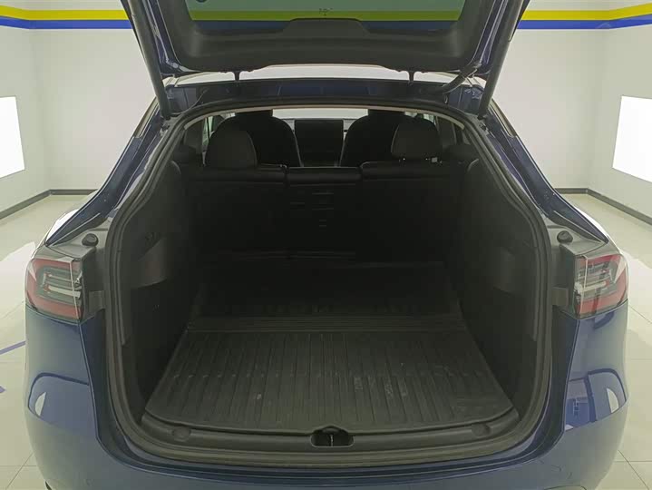 Фото 4 - Tesla Model Y