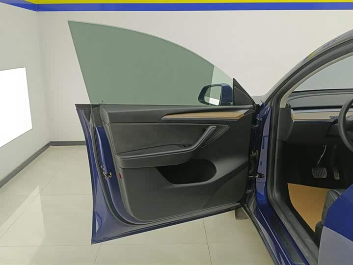 Фото 7 - Tesla Model Y