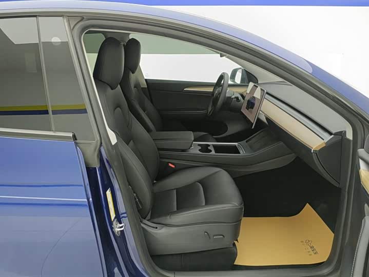 Фото 8 - Tesla Model Y