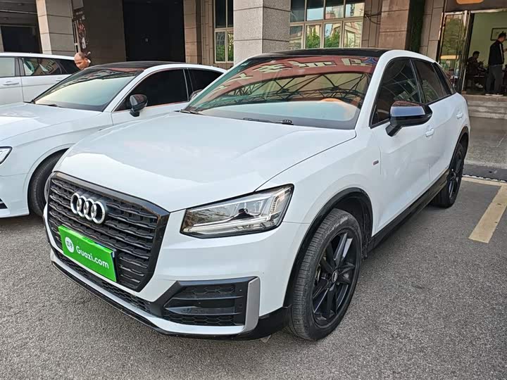 Фото 1 - Audi Q2L