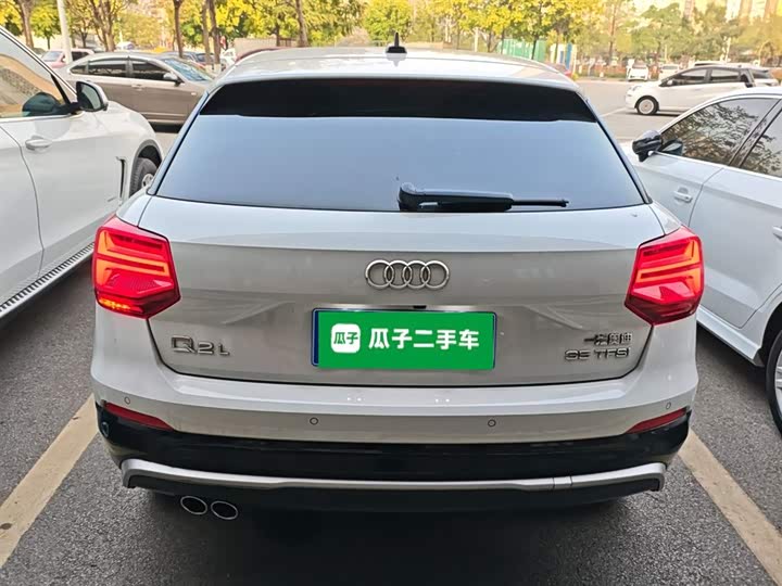 Фото 6 - Audi Q2L