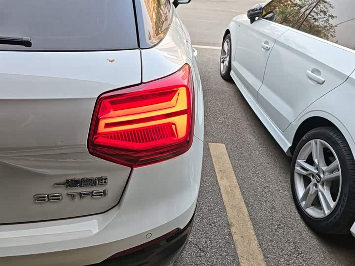 Фото 8 - Audi Q2L