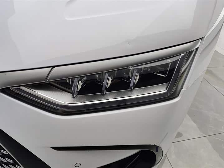 Фото 5 - BYD Han