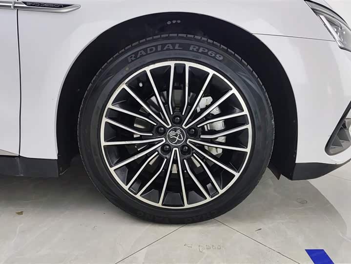 Фото 6 - BYD Han