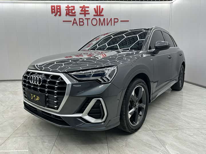 Фото 1 - Audi Q3