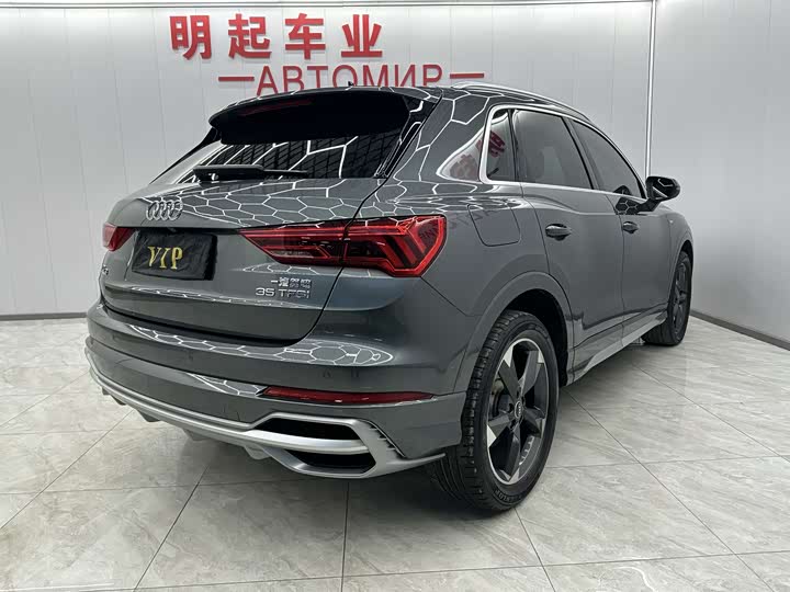 Фото 7 - Audi Q3