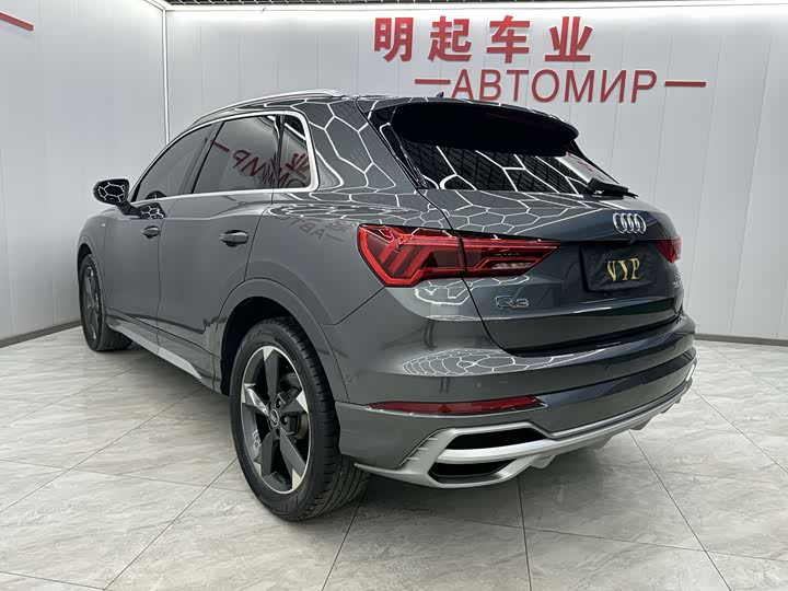 Фото 8 - Audi Q3