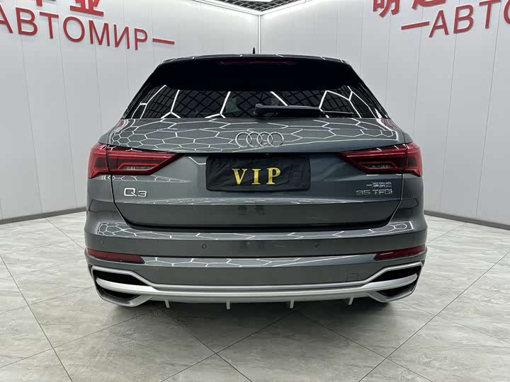 Фото 9 - Audi Q3