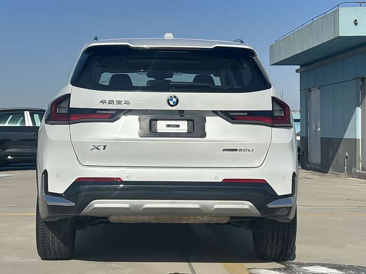Фото 3 - BMW X1
