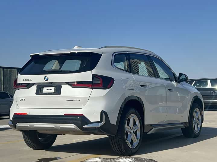 Фото 4 - BMW X1