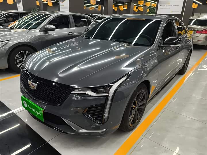 Фото 1 - Cadillac CT4