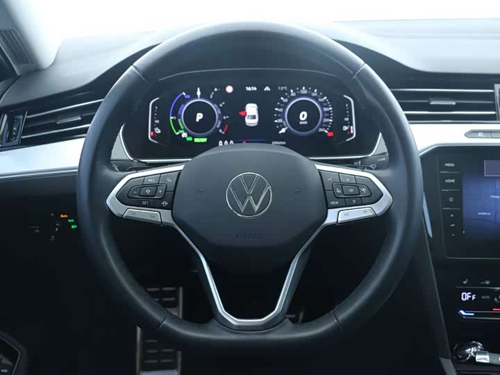Фото 5 - Volkswagen Magotan GTE Hybrid