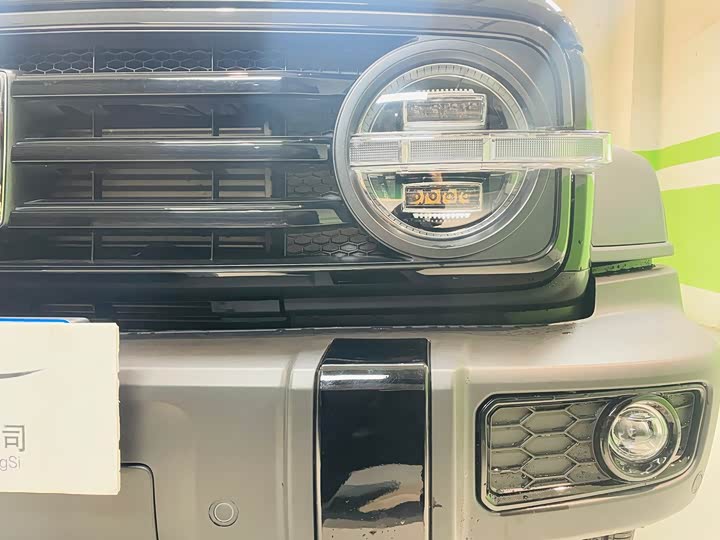 Фото 5 - Tank 300