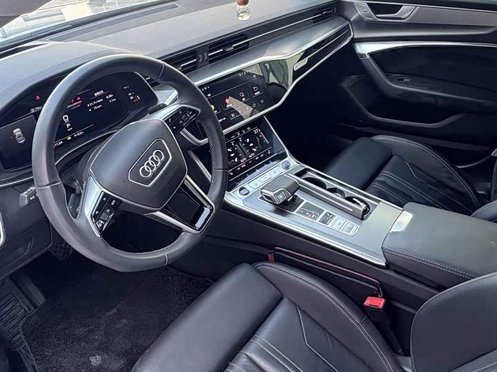 Фото 3 - Audi A7