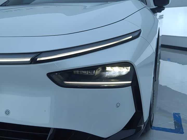 Фото 5 - XPeng F57