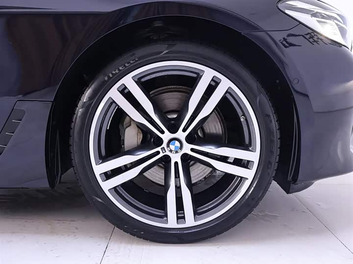 Фото 6 - BMW 6 Series GT