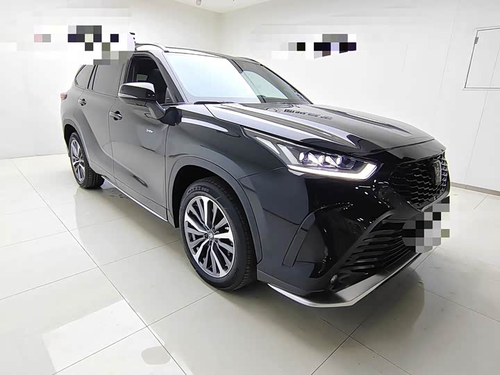 Фото 2 - Toyota Crown Kluger