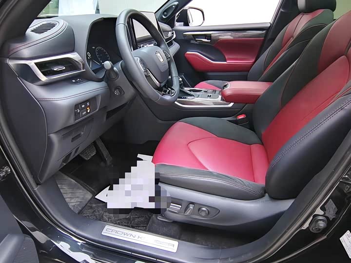 Фото 4 - Toyota Crown Kluger