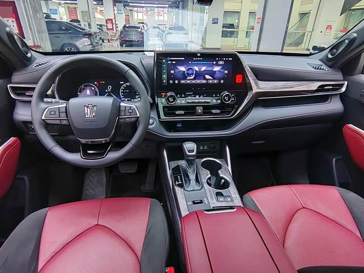 Фото 6 - Toyota Crown Kluger