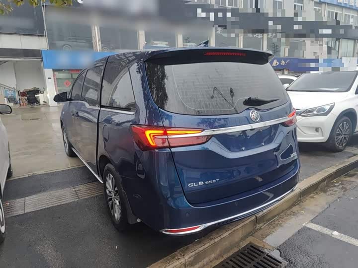 Фото 5 - Buick GL8 ES