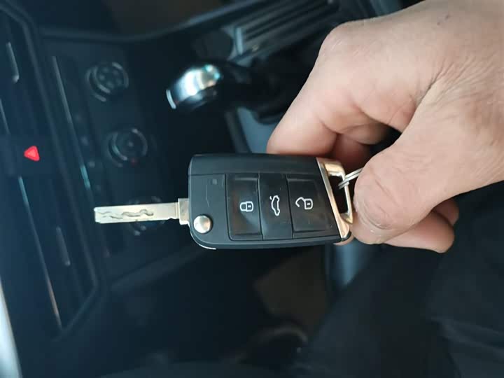 Фото 9 - Volkswagen Lavida