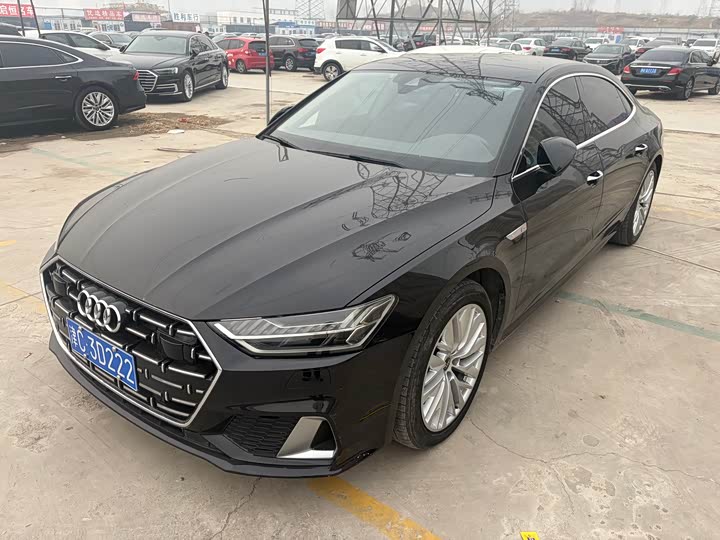 Фото 1 - Audi A7L