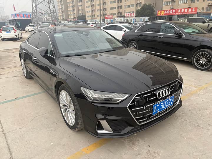 Фото 3 - Audi A7L