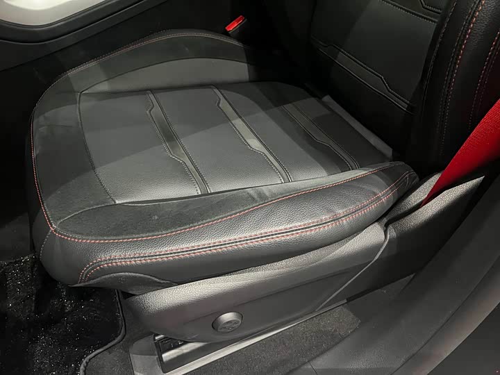 Фото 8 - Mercedes-Benz GLE-Class AMG