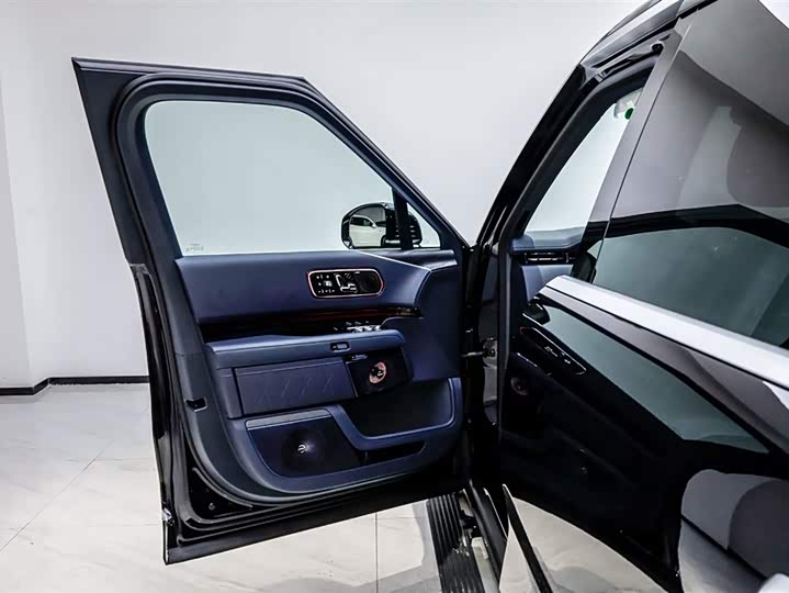 Фото 8 - Zeekr 9X