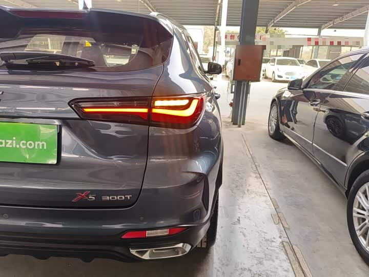 Фото 8 - Changan Oshan X5