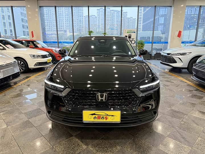 Фото 2 - Honda Accord