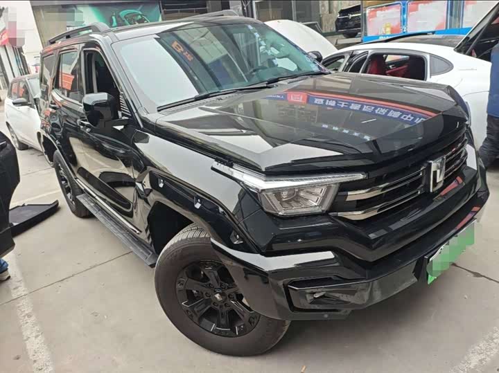 Фото 2 - Tank 400 Hybrid