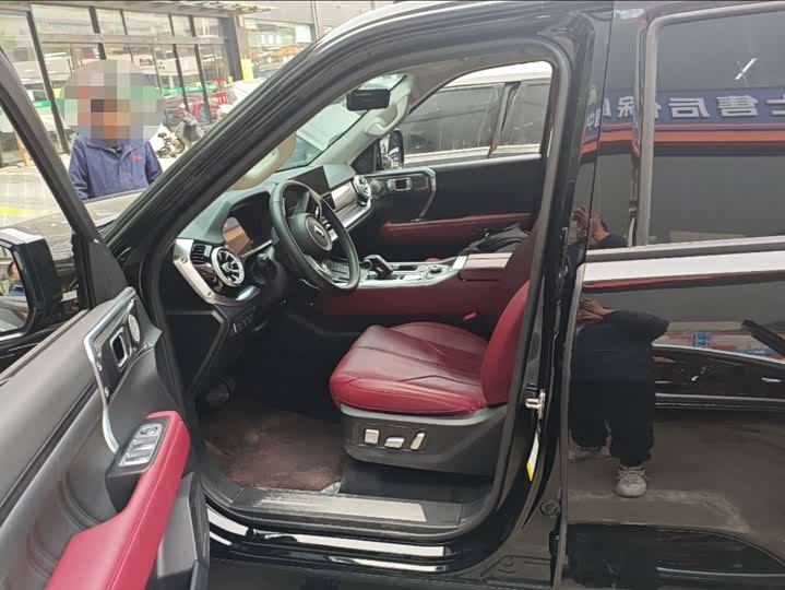 Фото 5 - Tank 400 Hybrid