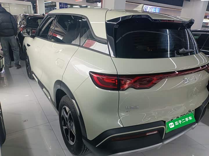 Фото 5 - BYD Yuan Up